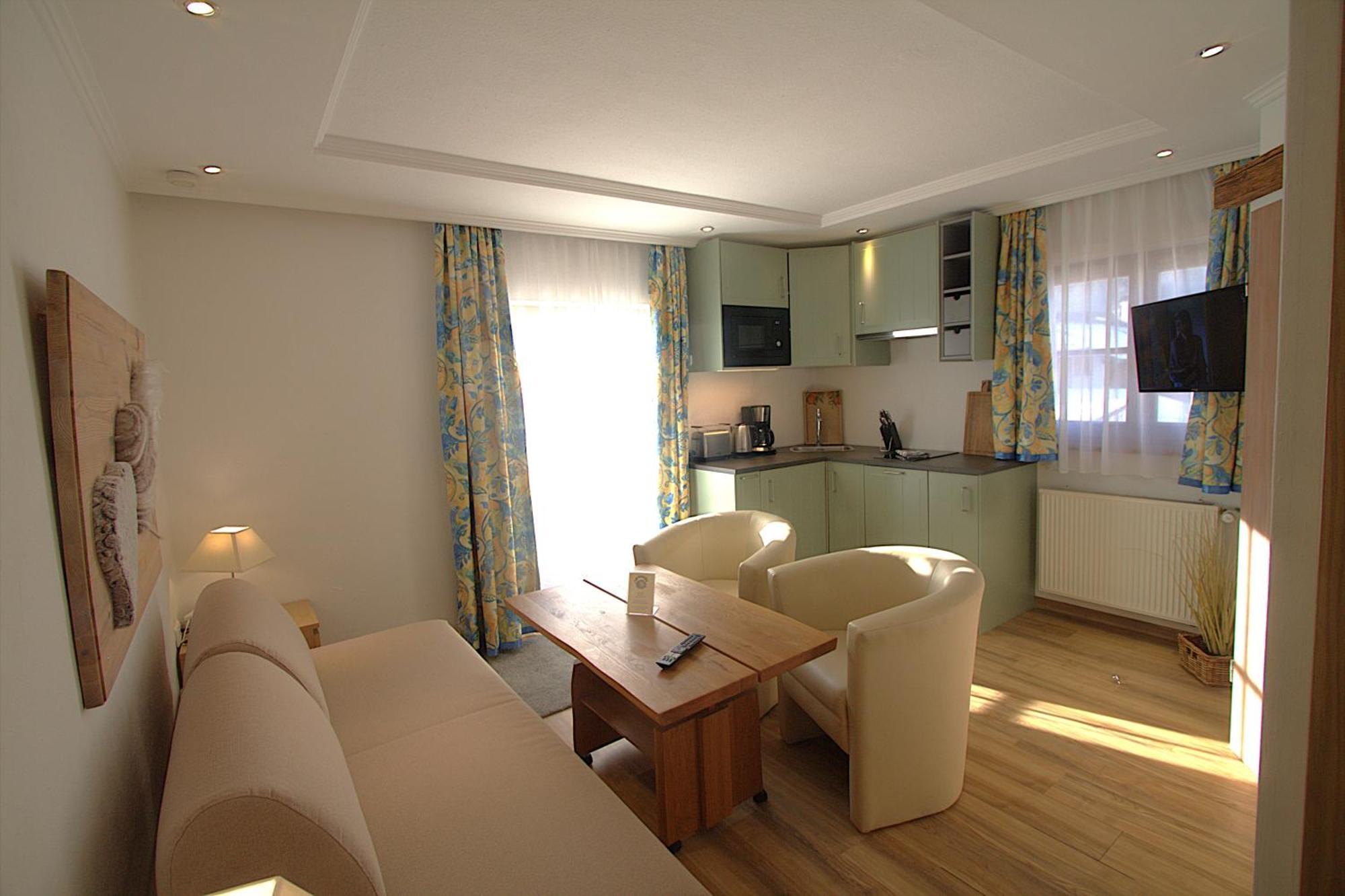 Haus Sonnenschein Hotell Grainau Exteriör bild