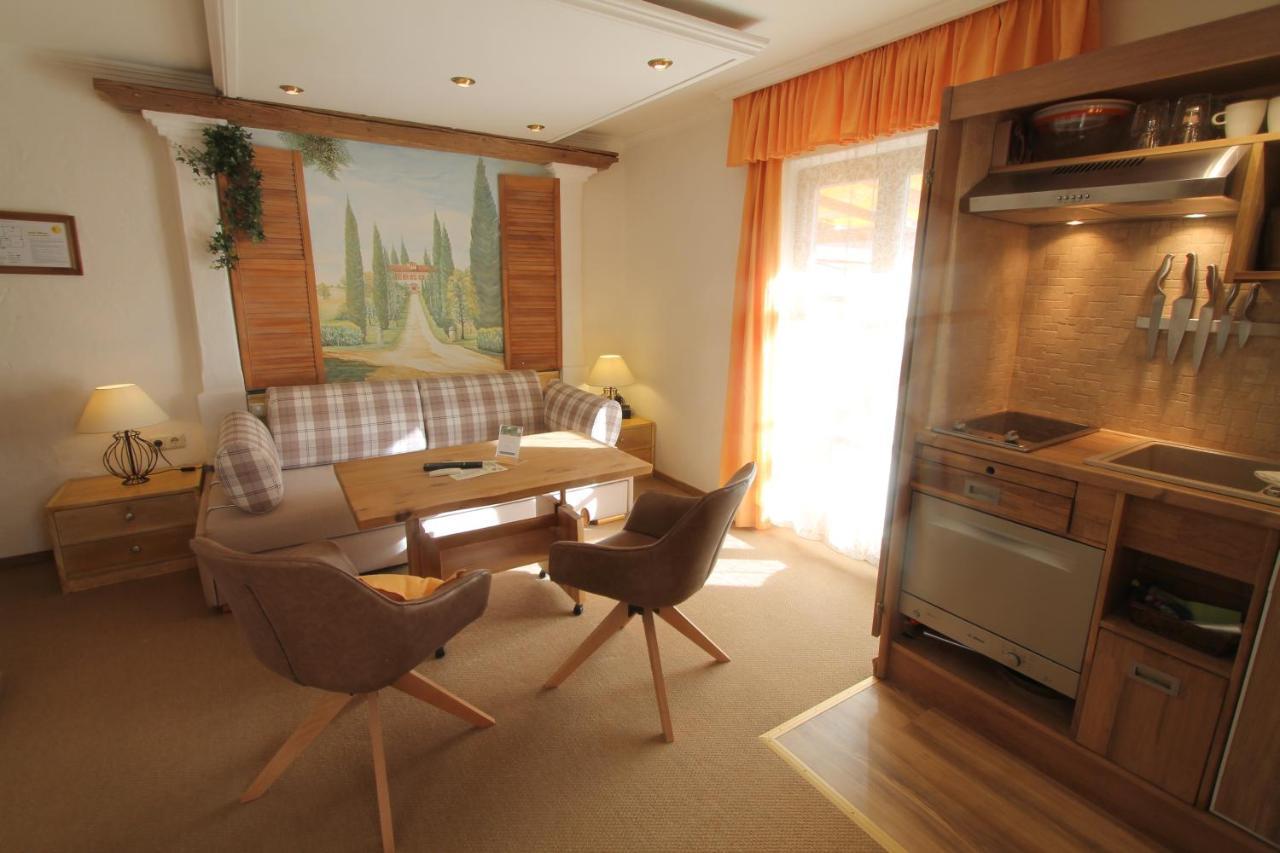 Haus Sonnenschein Hotell Grainau Exteriör bild